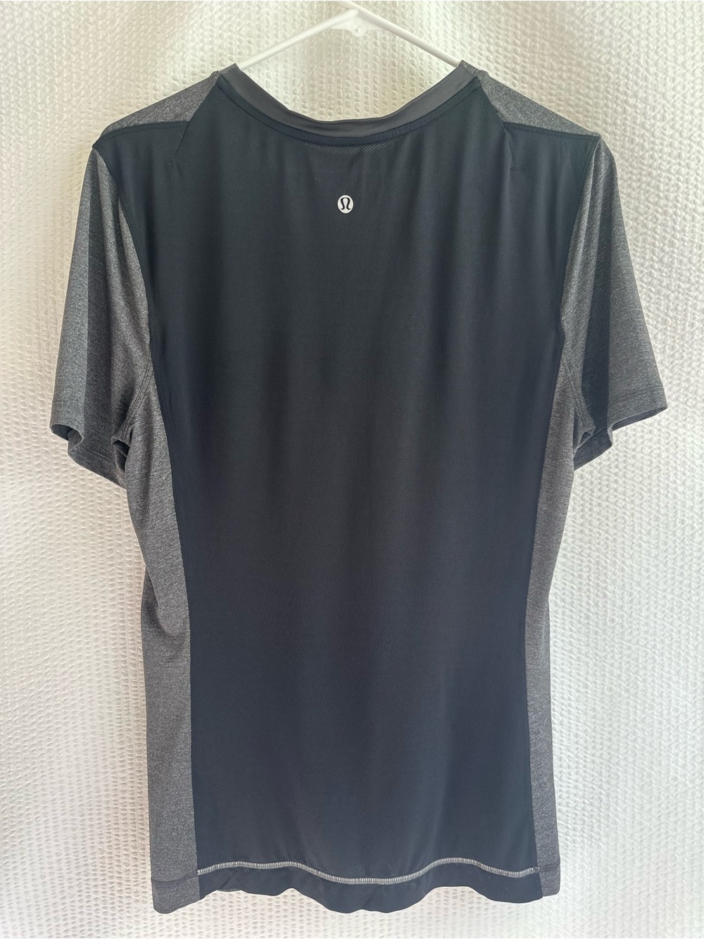 Lululemon Precision Tee Black Gray Short Sleeve Running Gym Active Size Medium